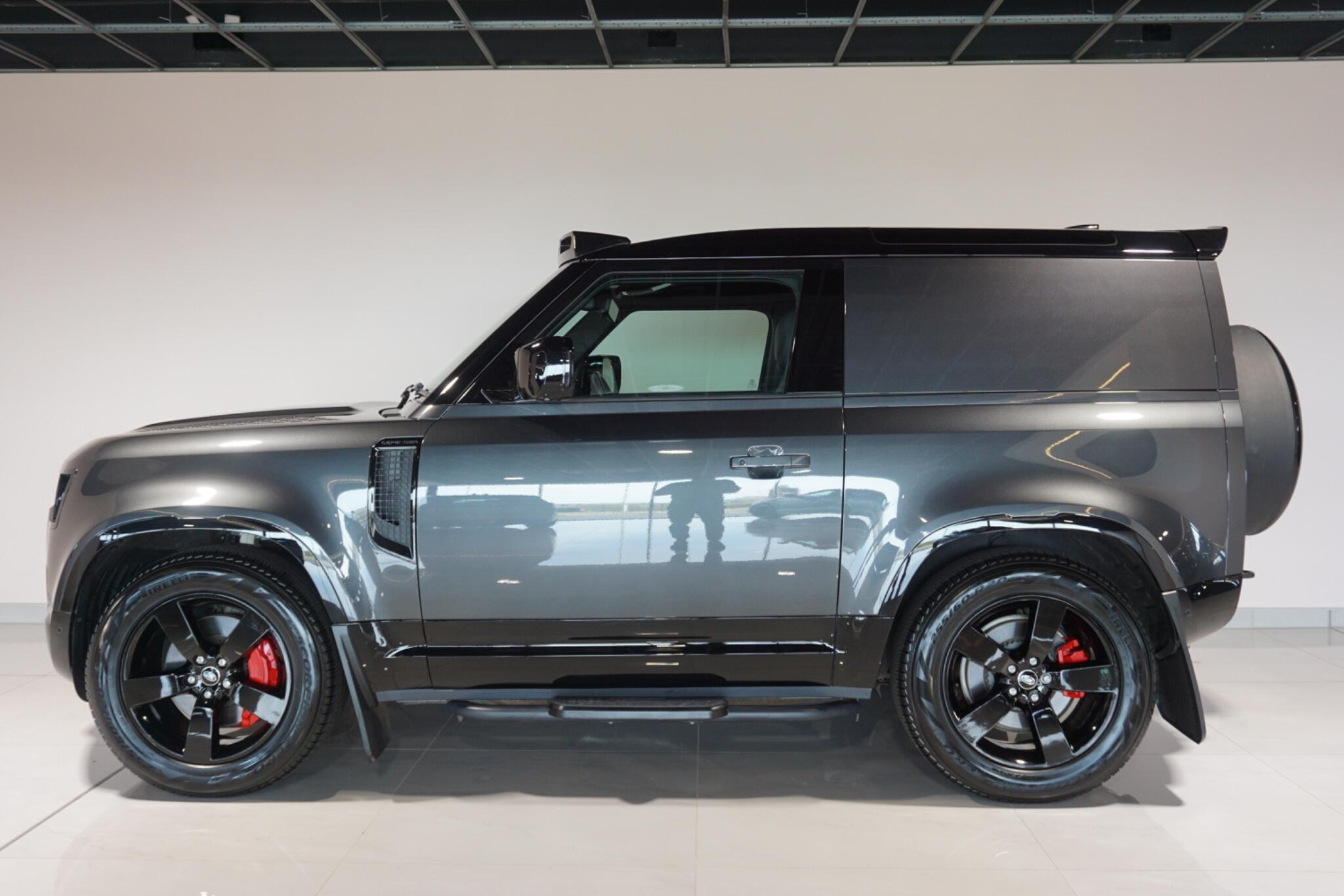 Land Rover Defender 90 3.0 D300 MHEV X-Dynamic HSE Hard Top SUV 3dr Diesel Auto 4WD SWB Euro 6 (s/s) (300 ps)